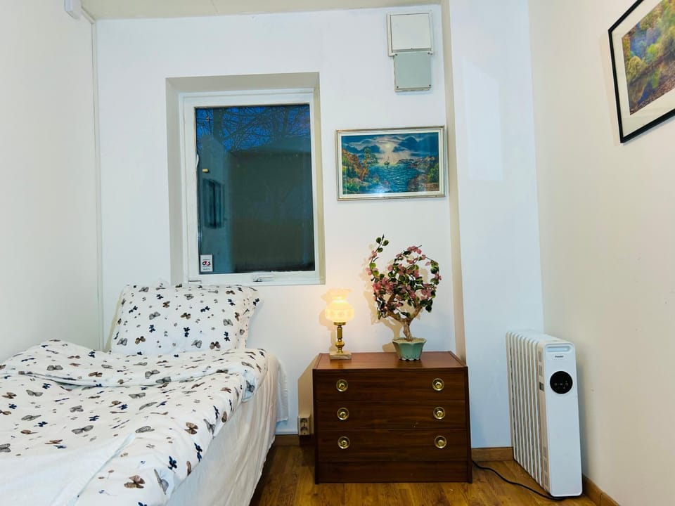 COZY ROOM in Helsingborg Apartment in Malmo