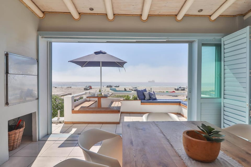 Patio, Day, Natural landscape, View (from property/room), Balcony/Terrace, Dining area, Sea view