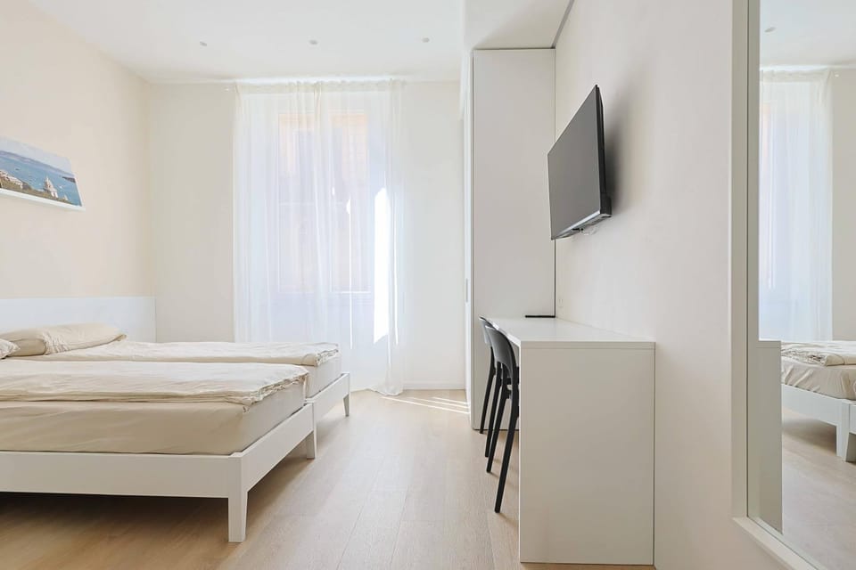 44 Market Place Apartment in La Spezia