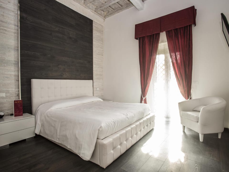 Day, Photo of the whole room