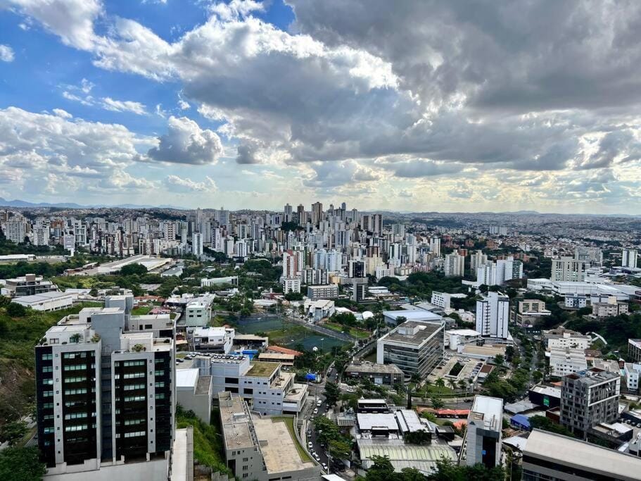 Day, Neighbourhood, Bird's eye view, City view, Street view, Location