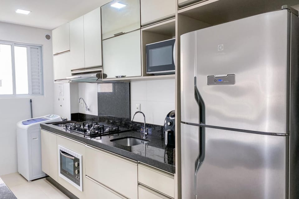 Apto com 2 Qtos e Varanda com Churrasqueira - 0126 Apartment in Florianopolis