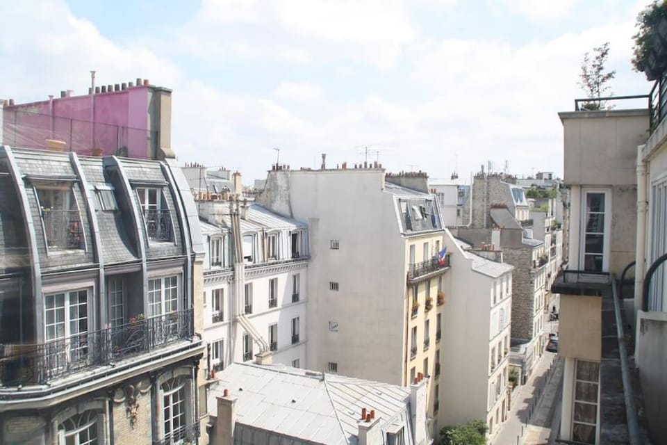 City view, Street view