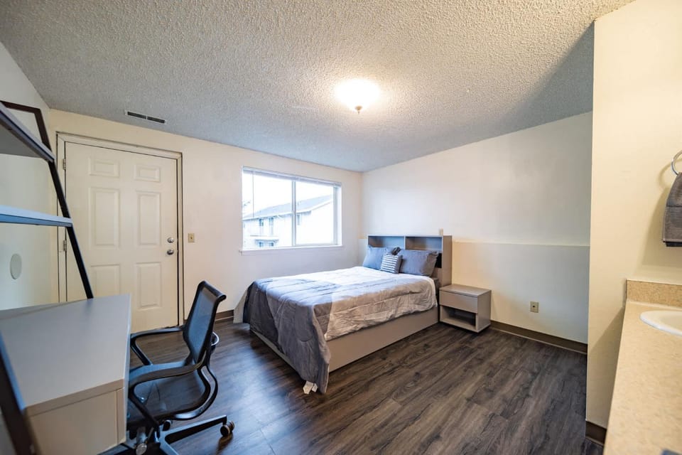 Modern Apartment mins from WSU Apartment in Pullman