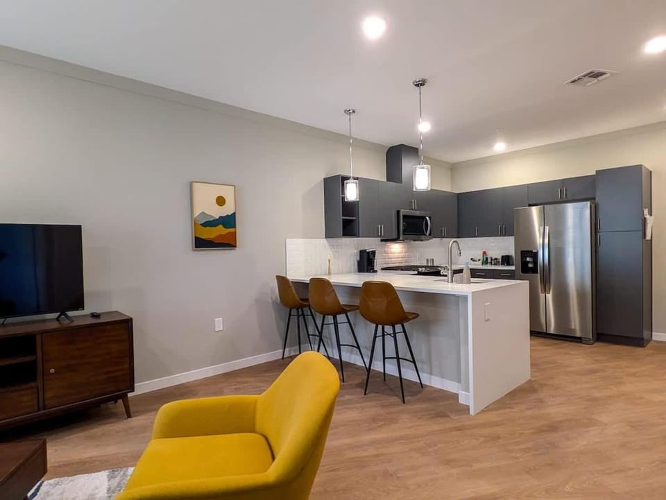 310 Brand New 1 Bedroom 1 Bath 1 Full Kit 1 Liv Apartment in Piscataway