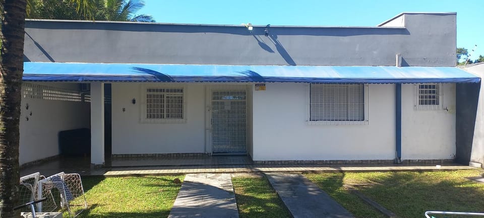 Casa Próximo da Praia e Shopping House in Caraguatatuba