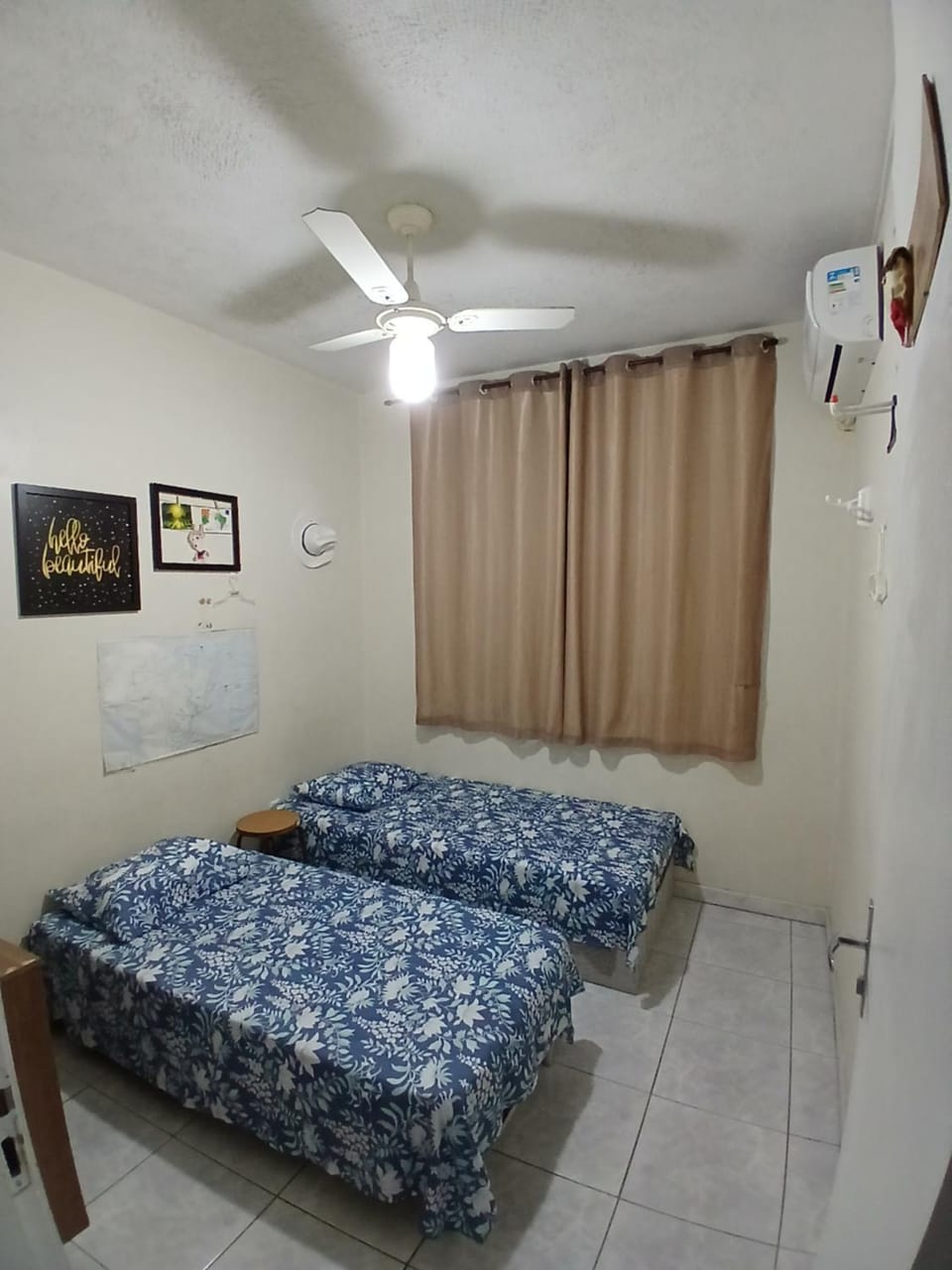 Bed, Photo of the whole room, Bedroom, air conditioner