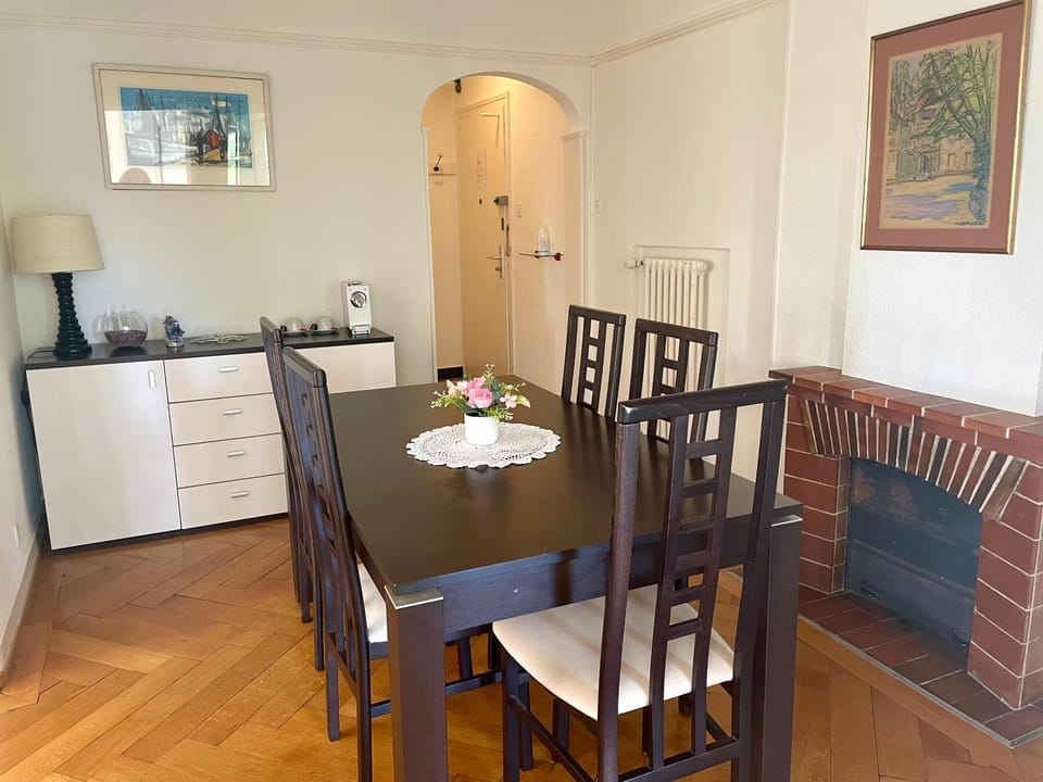 Appartement élégant & ensoleillé Apartment in Lausanne