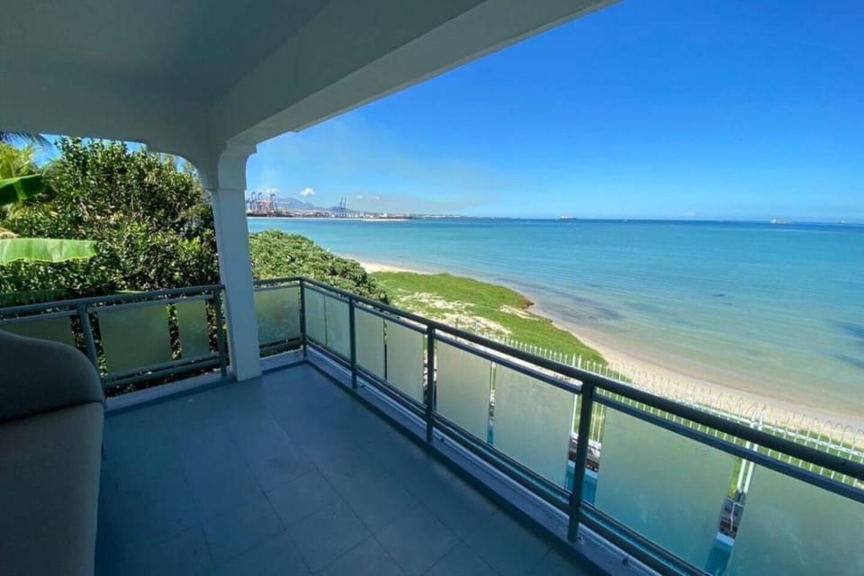 View (from property/room), Balcony/Terrace, Sea view