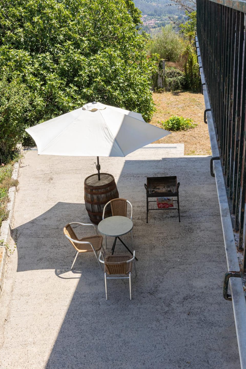 Patio, BBQ facilities, Garden view