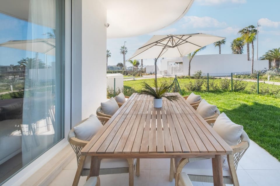 Garden, Balcony/Terrace, Dining area, Garden view