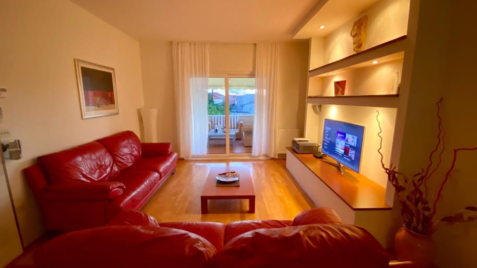 TV and multimedia, Living room, Seating area