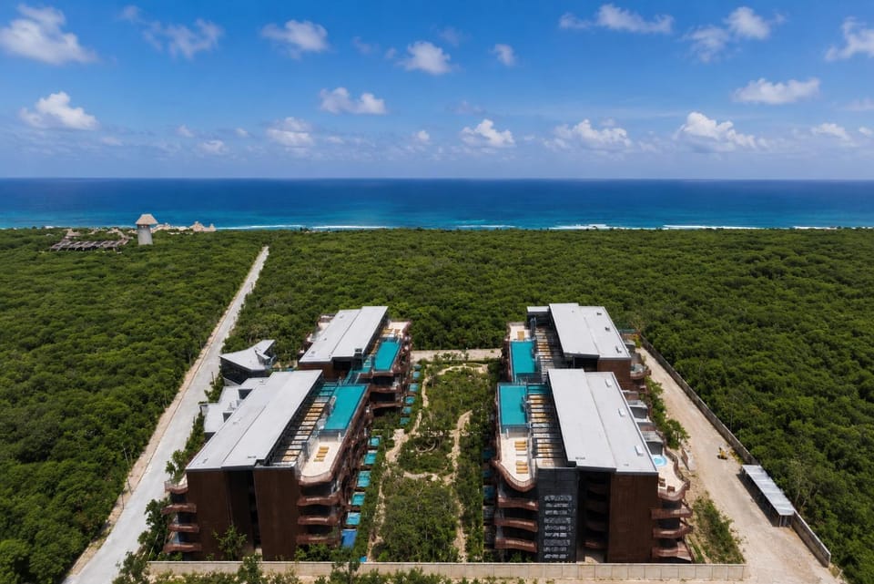 Property building, Day, Natural landscape, Bird's eye view, Beach, Pool view, Sea view, Swimming pool, sunbed