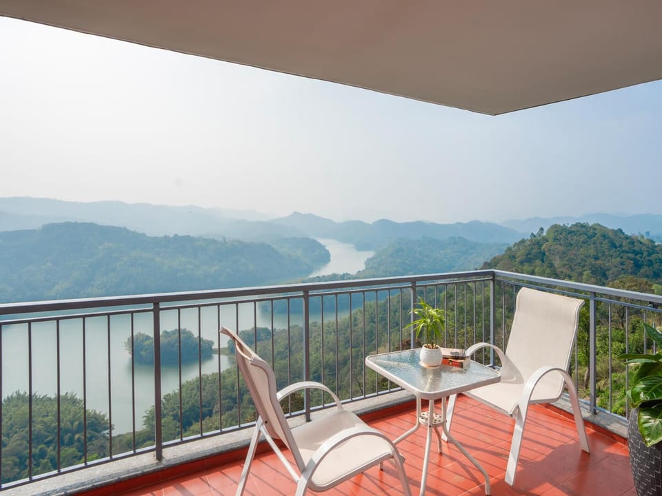 Bird's eye view, View (from property/room), Balcony/Terrace, Lake view, Mountain view, River view