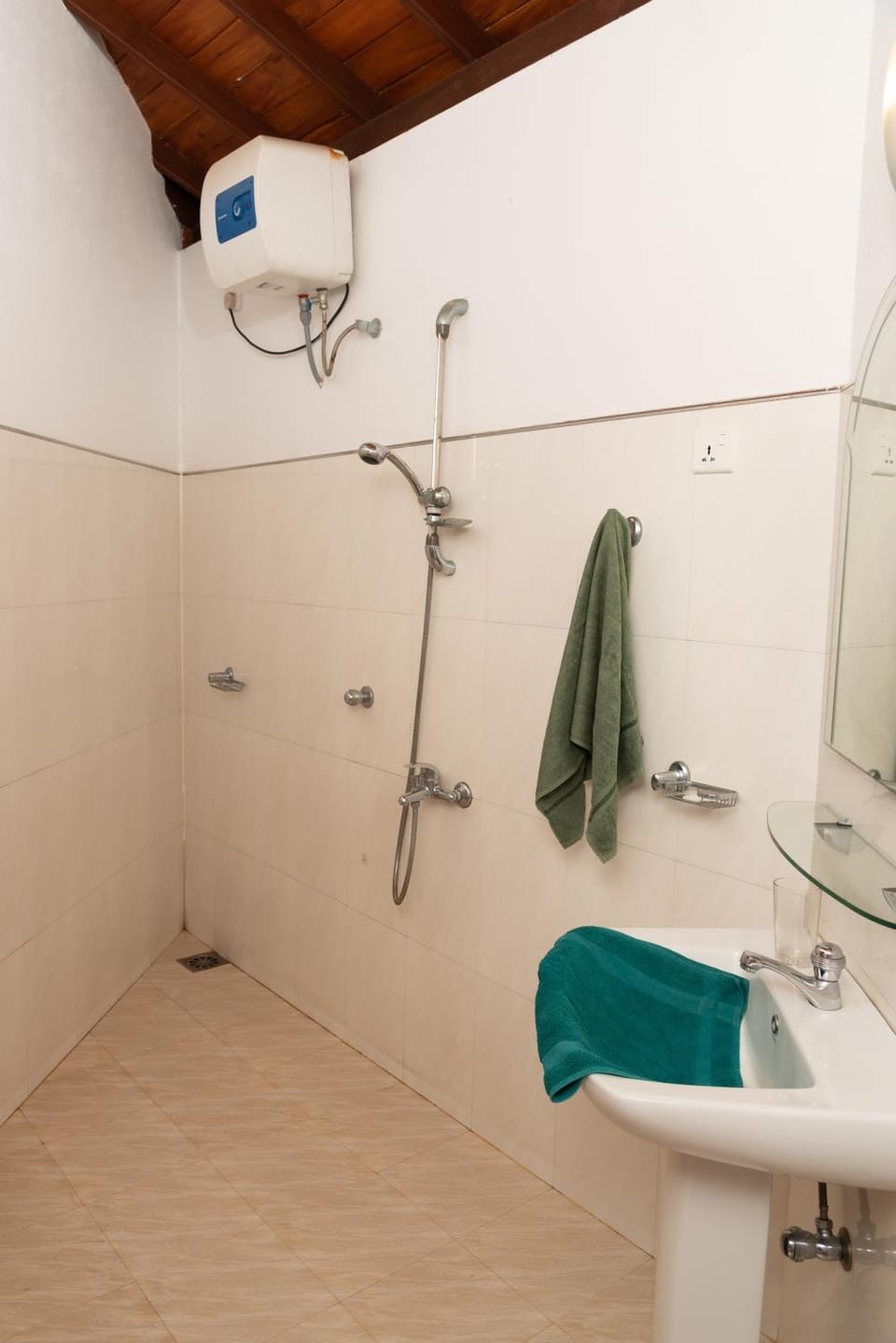 Shower, Bathroom, towels