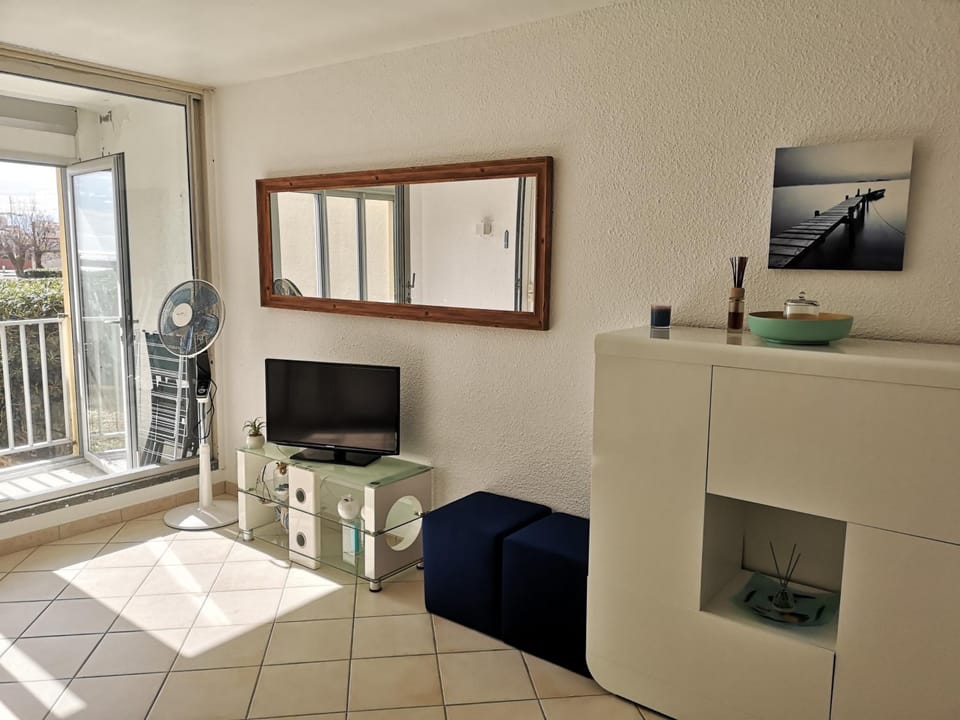 Studio vue mer Apartment in Agde