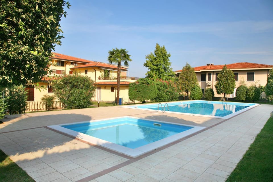 Spring, Summer, On site, Swimming pool, Swimming pool