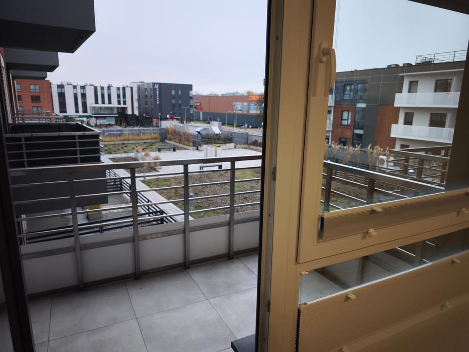 W centrum NOWY Kameralny Apartamenta, Duży Parking, FV, Luksusowo wyposażony, PlayStation 5, Balkon, Klimatyzacja, Taras, Winda, Wyposażona kuchnia Apartment in Pomeranian Voivodeship