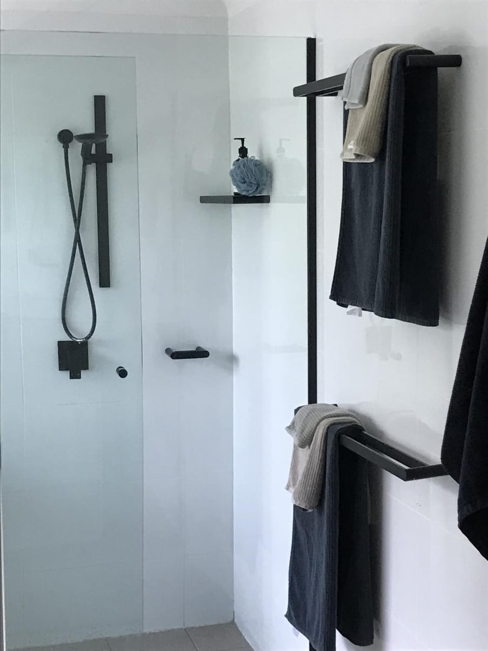 Shower, towels