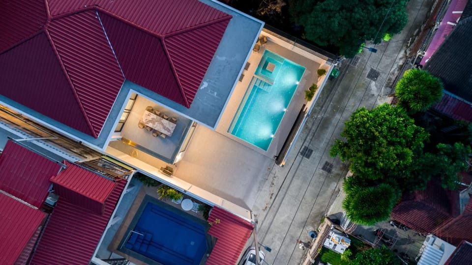 Property building, Bird's eye view