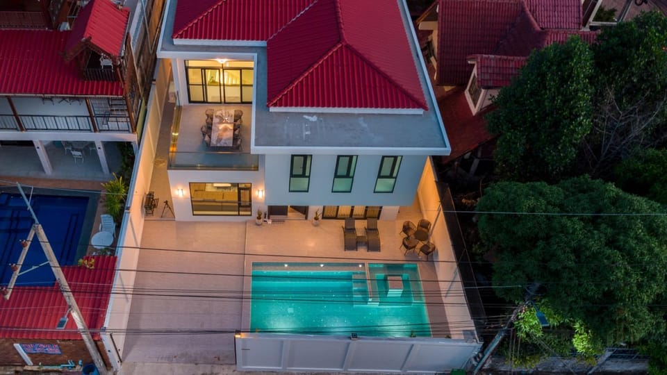 Bird's eye view, Public Bath
