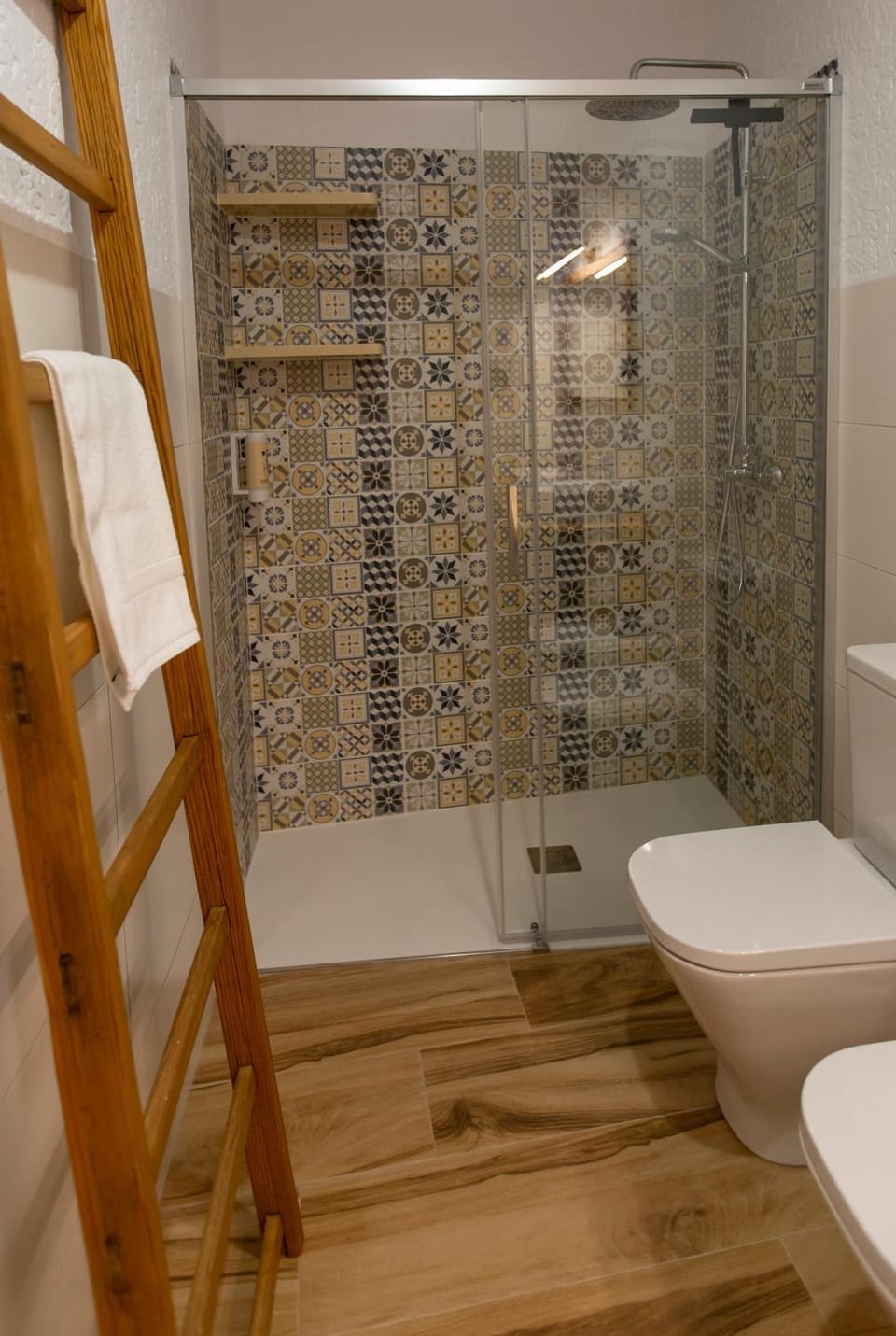 Shower, Bathroom, towels