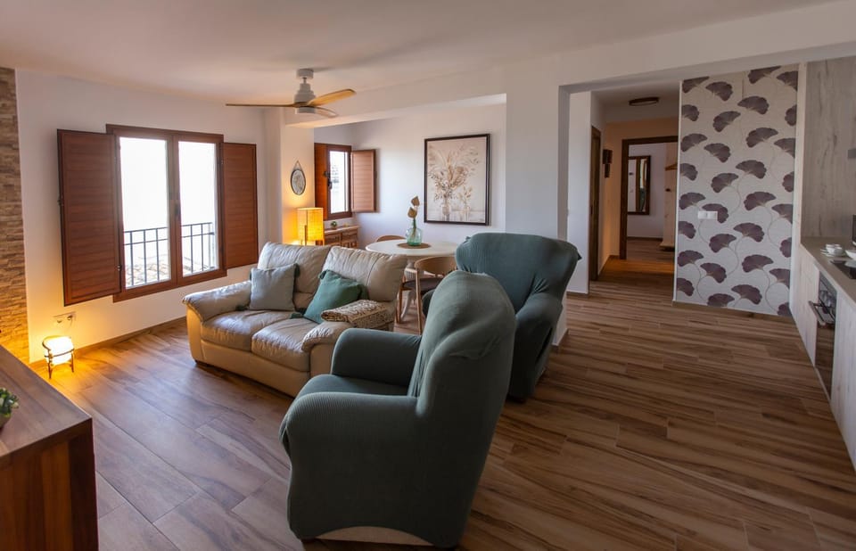 Living room, Seating area, fireplace
