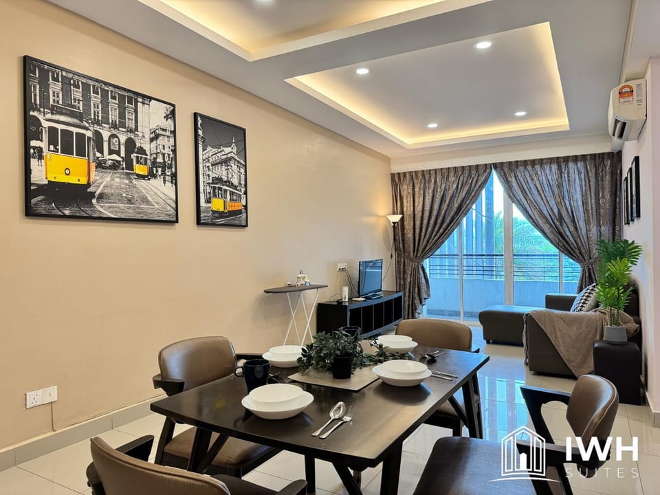 TV and multimedia, Living room, Seating area, Dining area