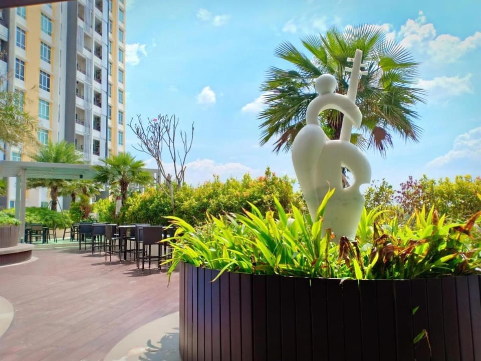 Property building, Garden