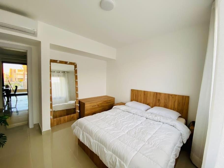 Sunny 1 BR Apt G cribs ElGouna with open View Apartment in Hurghada