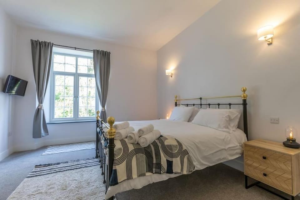 TV and multimedia, Bedroom