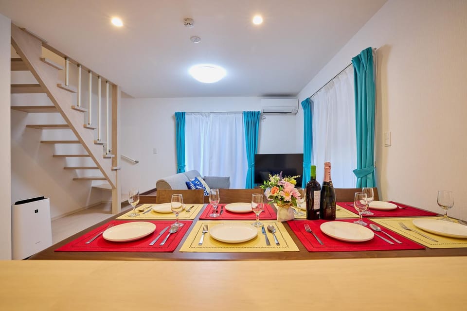TV and multimedia, Living room, Dining area