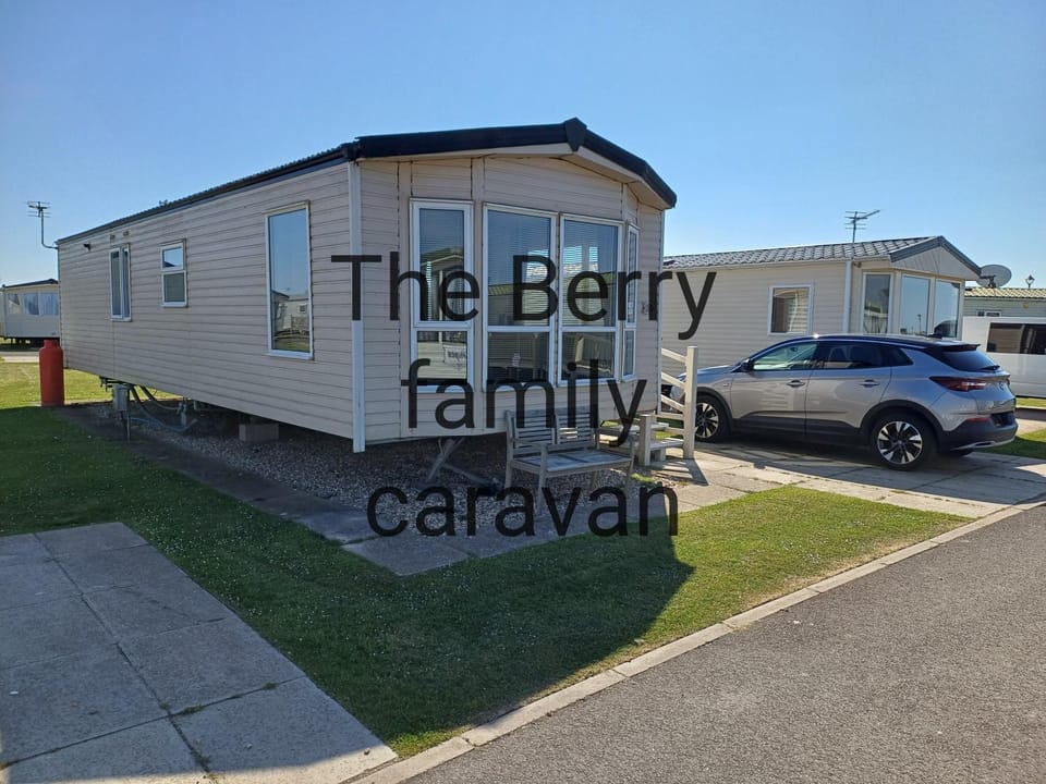 Golden palm resort chapel st Leonard's Skegness Meadow lakes area House in Chapel Saint Leonards