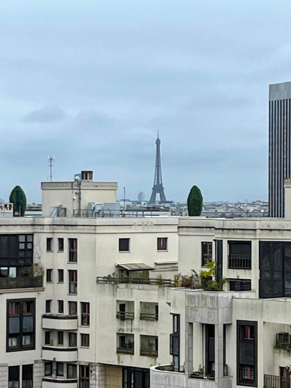 Serenity Aparthotel, la Défense - Eiffel tower view - 5 min walk to Subway Apartment in Puteaux