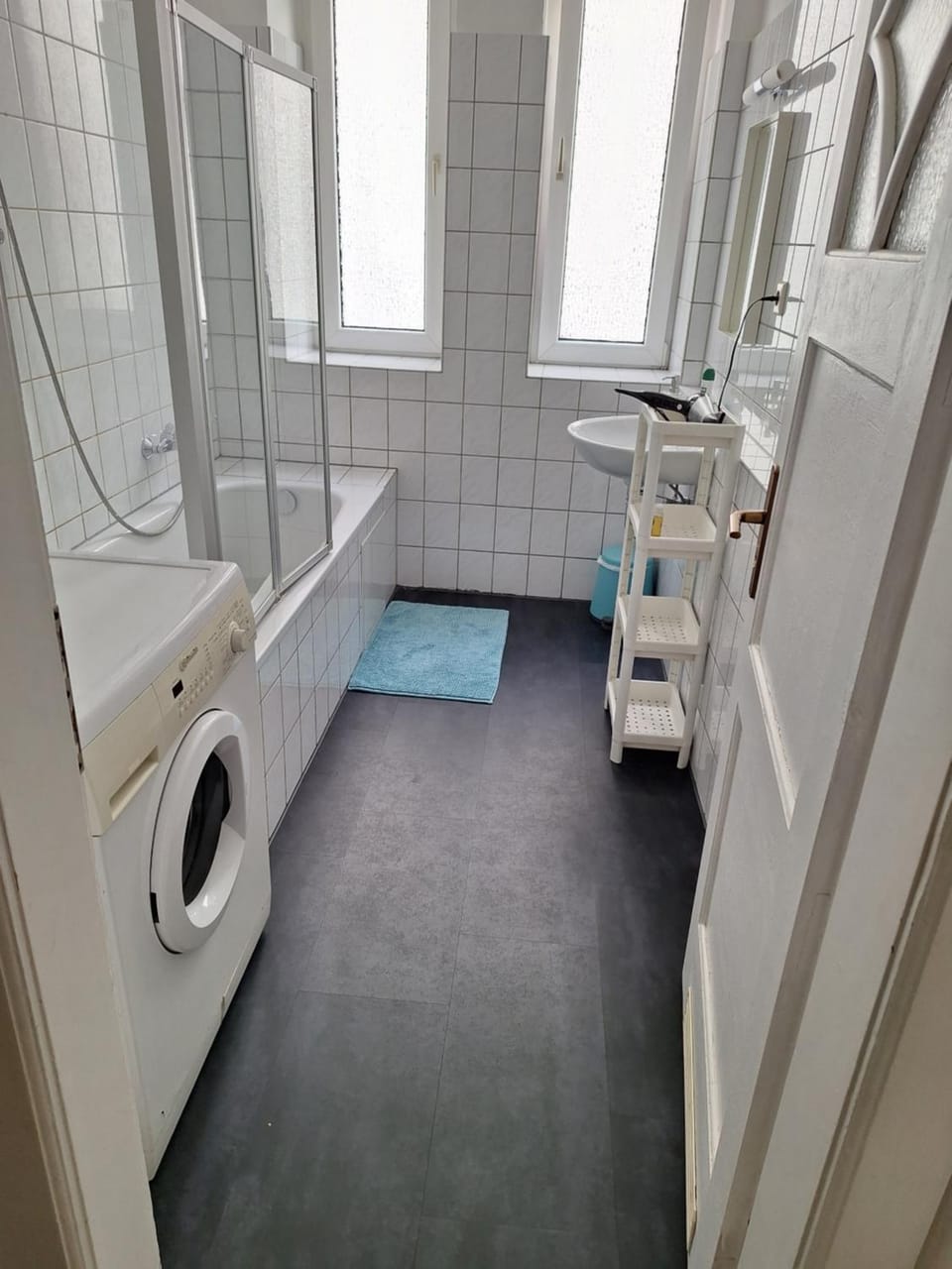 Alicante privat room 5min walk from Railstation Vacation rental in Koblenz