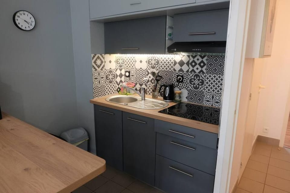 PORT LA FORET T2 avec jardin 300m de la plage Apartment in Fouesnant