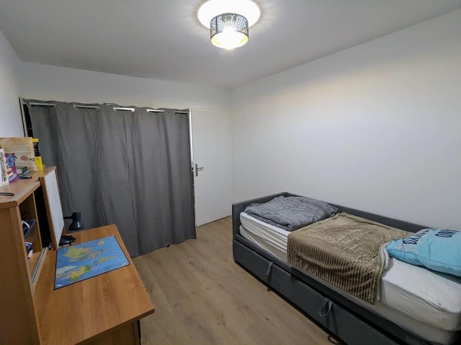 Hébergement Verneuil tout confort neuf 68m carré Apartment in Île-de-France