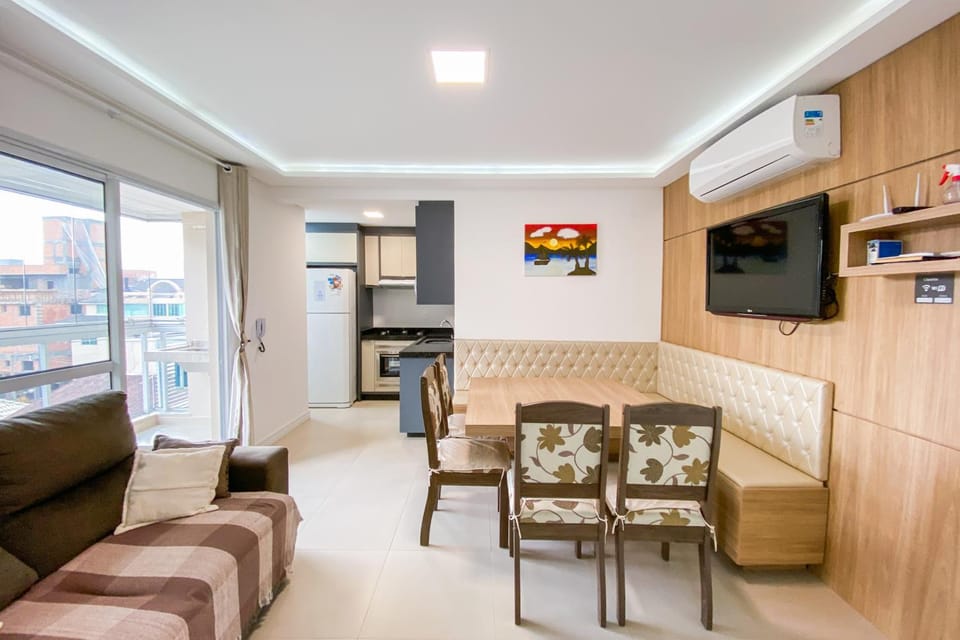 Praia de Palmas - 100m do Mar - Apto Climatizado e Pet Friendly - 0130 Apartment in Florianopolis