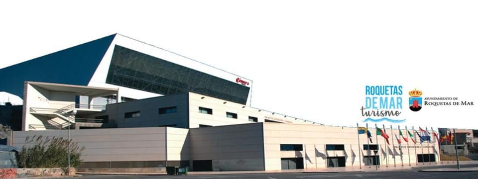 Day, Business facilities, Street view