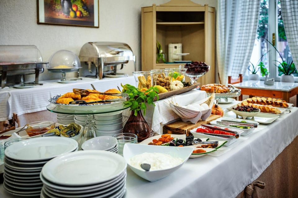 Breakfast, Buffet breakfast