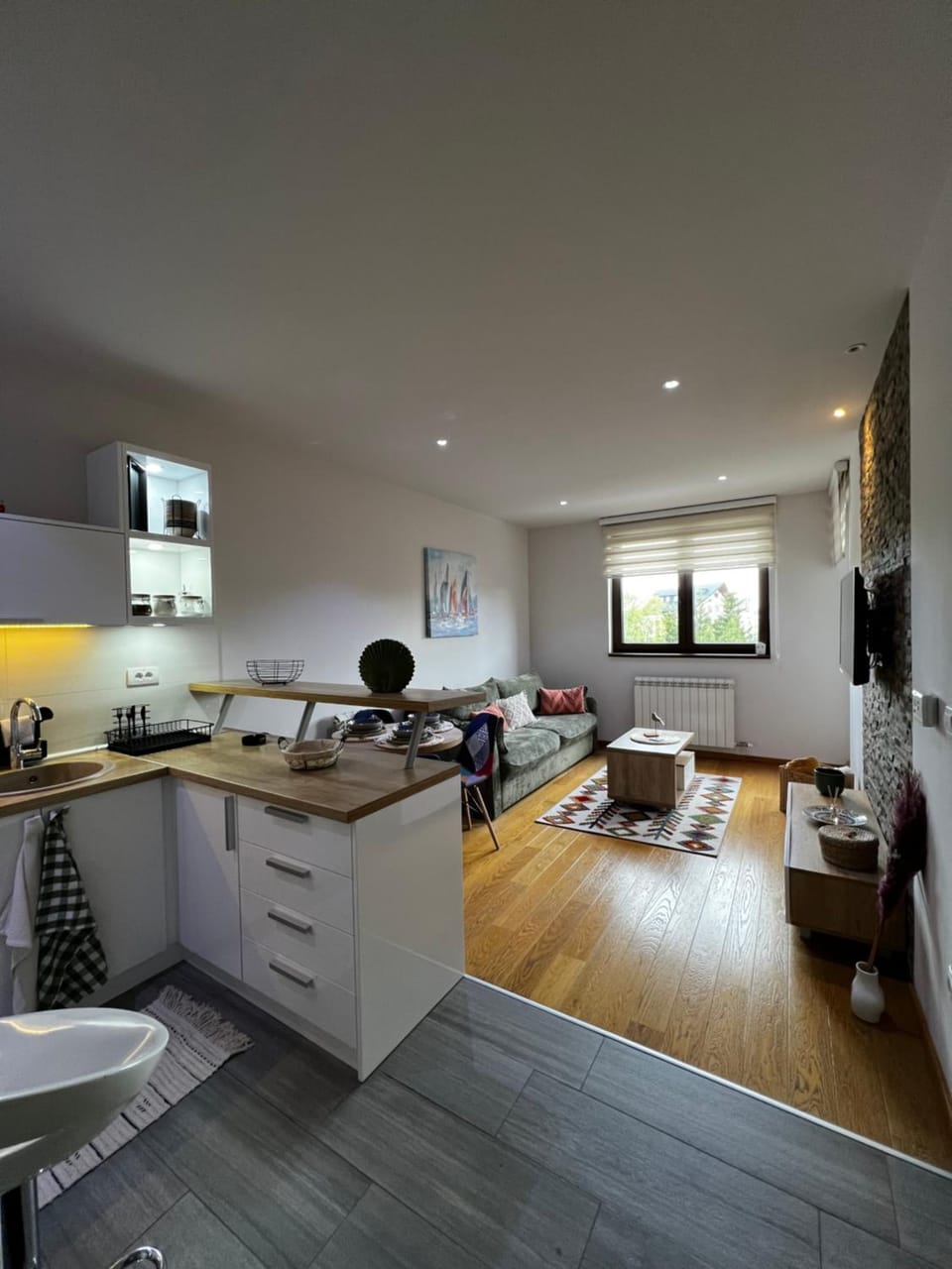 Kitchen or kitchenette