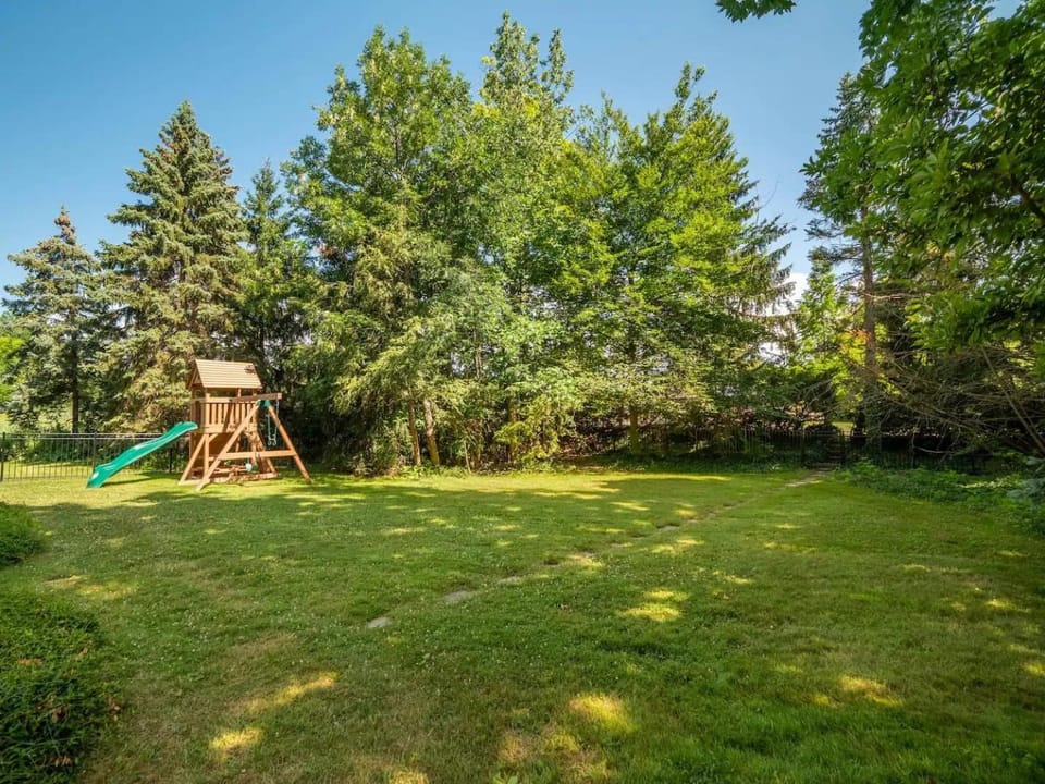 Shaker Prestige - 4 000 sq ft - Calm and Quiet House in Beachwood