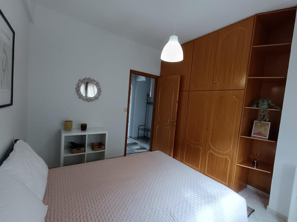 Bed, Photo of the whole room, Bedroom, wardrobe