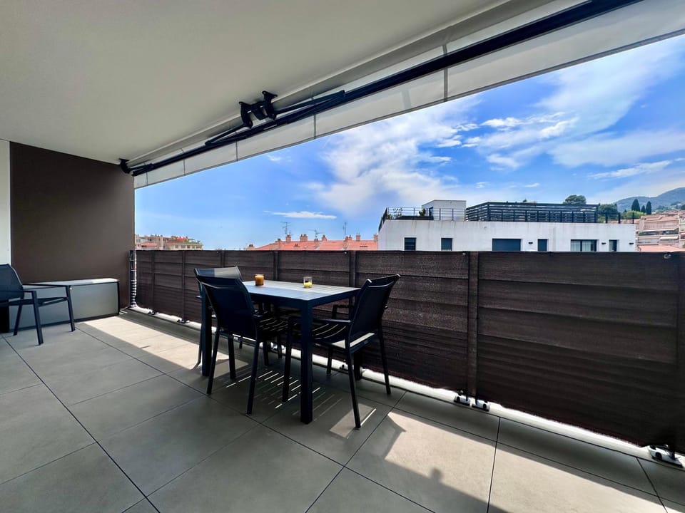 Patio, View (from property/room), Balcony/Terrace, Dining area