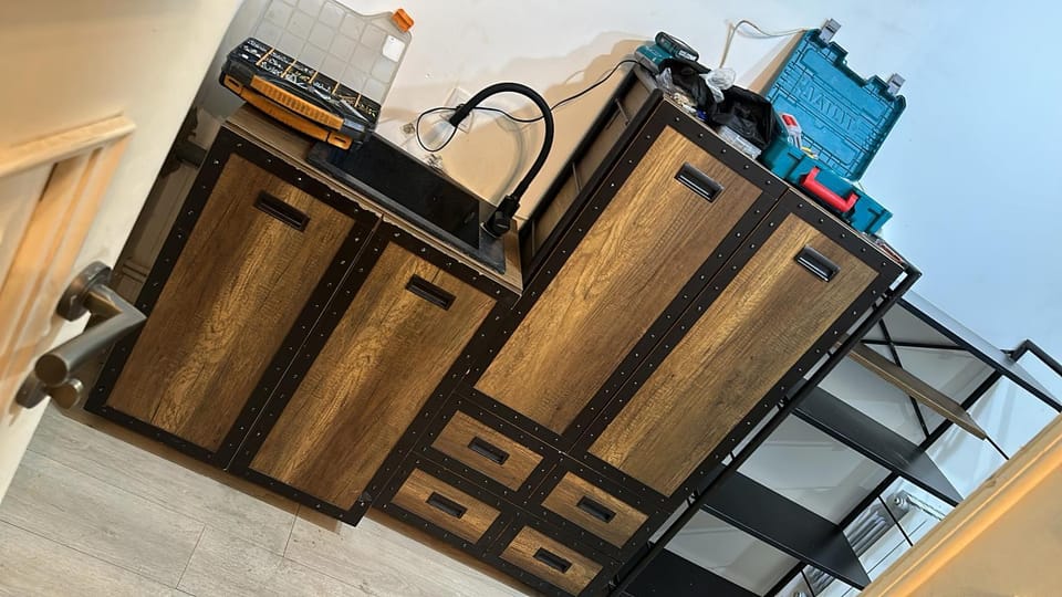 Kitchen or kitchenette