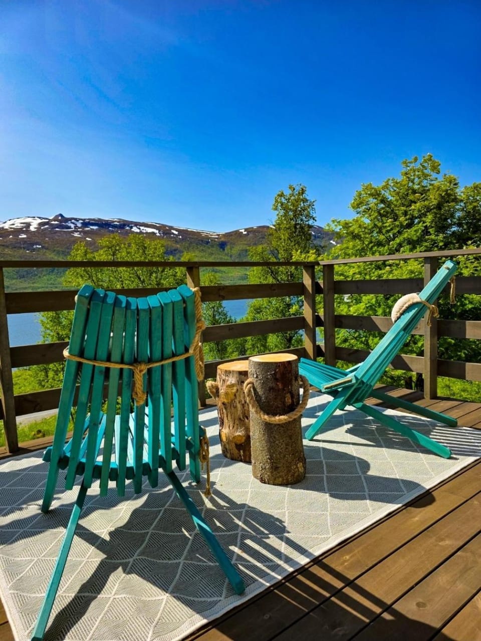 View (from property/room), Balcony/Terrace, sunbed
