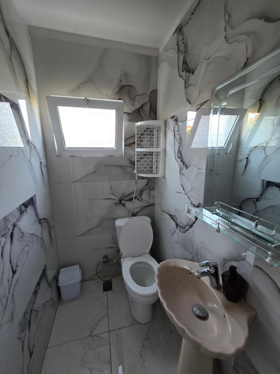 Shower, Toilet, bidet