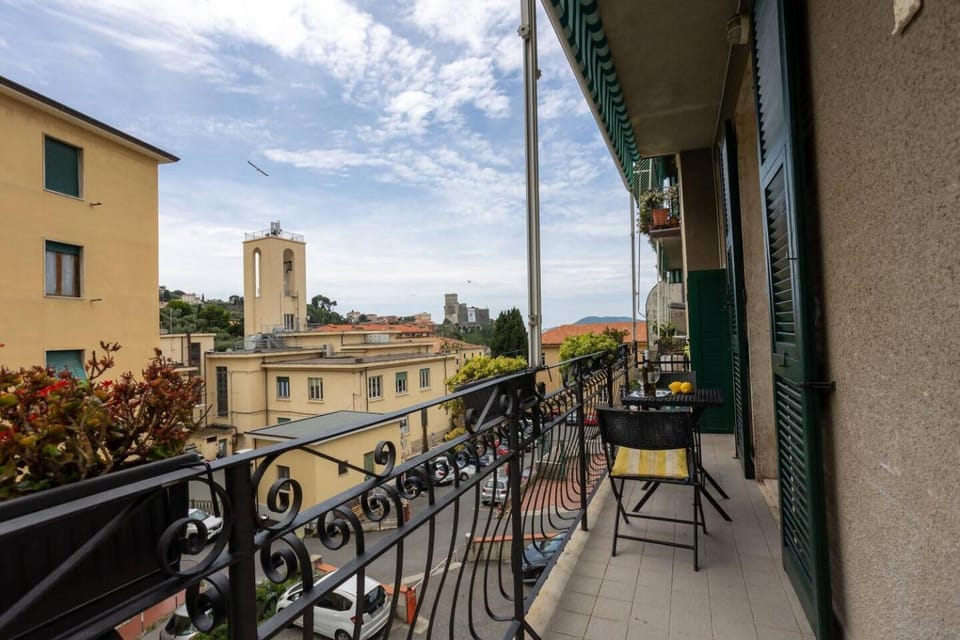 Balcony/Terrace, City view