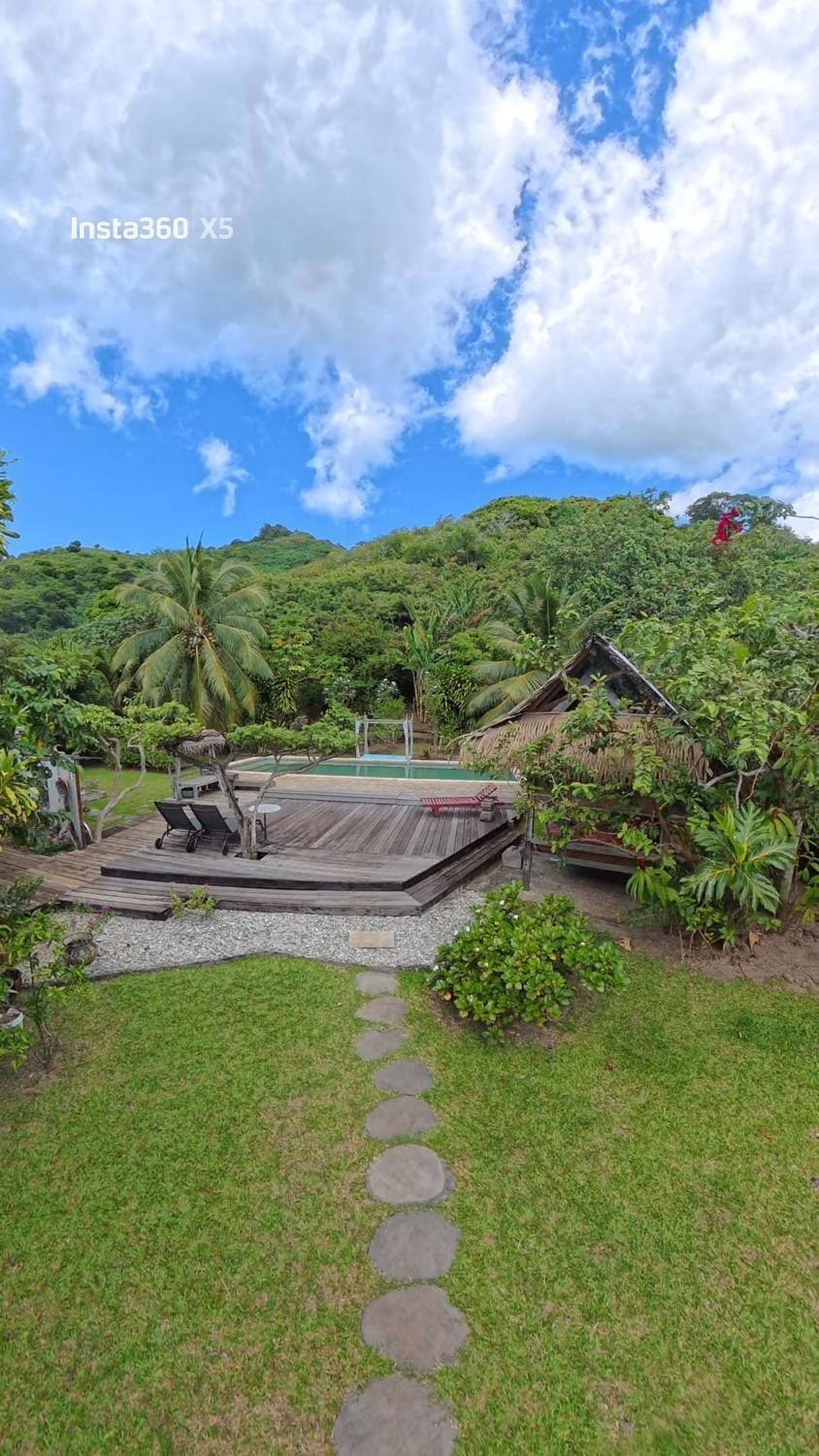 Fare TEAK avec Palapa et piscine partagée House in Moorea-Maiao