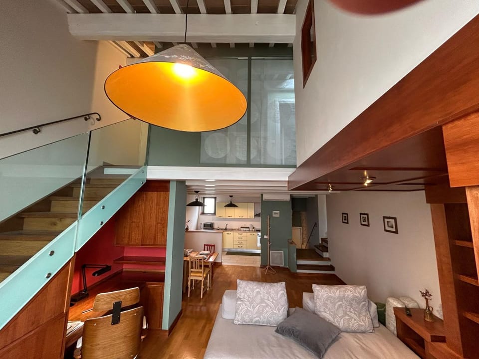 Modern Assisi-Centre Loft Apartment in Assisi